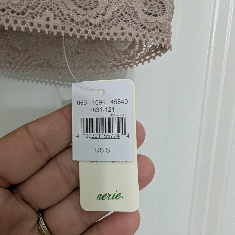 Aerie, NWT, Size S, Keyhole Lace Bralette in Taupe, Removable Pads - Picture 3 of 4